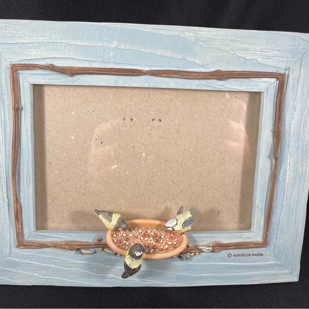 Marjolein Bastin Hallmark 3D Bird Feeder Wooden Frame